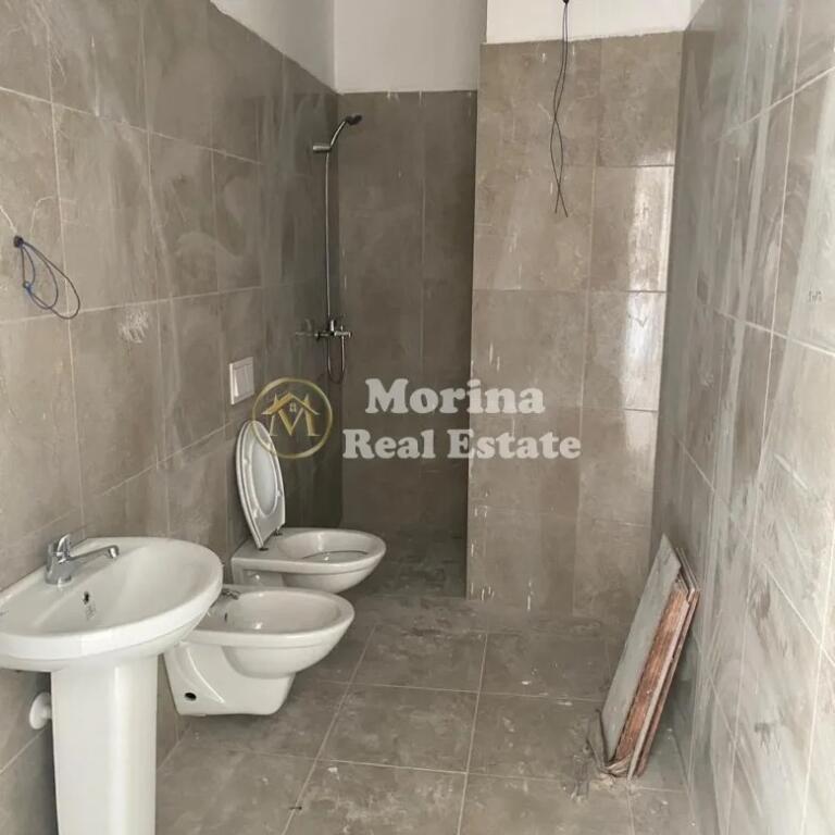 Qera, Apartament 3+1, Pazari i Ri, 800 euro/muaj