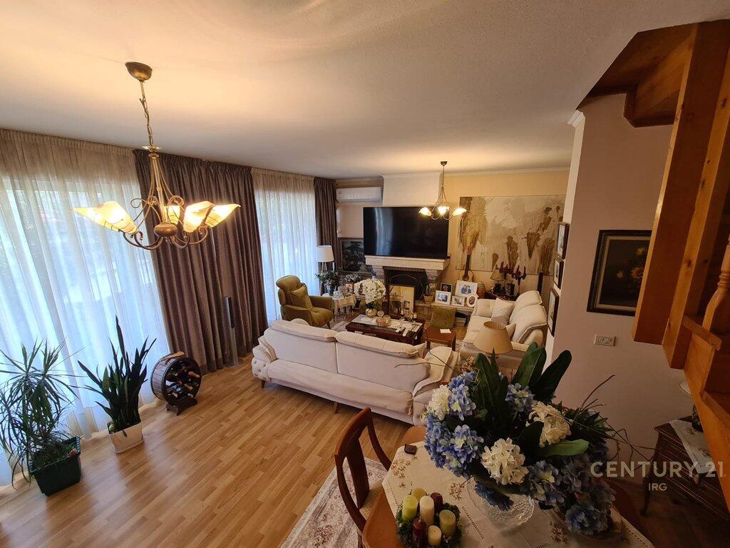 VILLE IN AFFITTO VICINO A SELVISE! 2.500 € /Mese