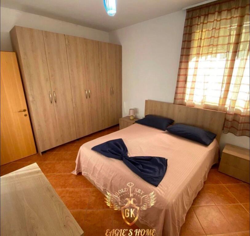 APARTAMENT 1+1 ME QERA 📍 POLIKLIIKA DURRES   • 500€ ✅