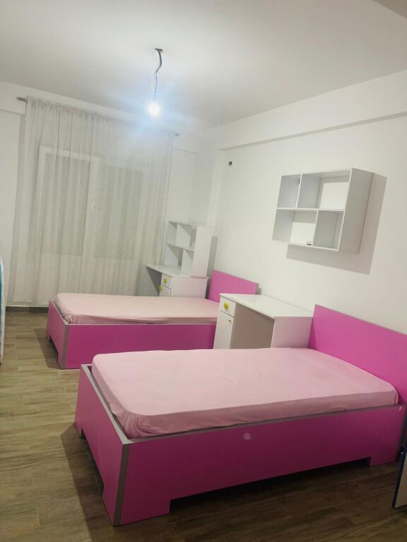 Jepet  me Qera Dublex: 2+1+2  ( 112m2)  *(📍Kodra e Diellit 2 -  )* |600  euro Muaj*  