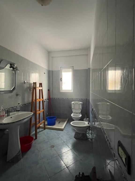 3+1 Apartment for Rent in the Municipality of Paris, Tirana - 650€ | 100 m²