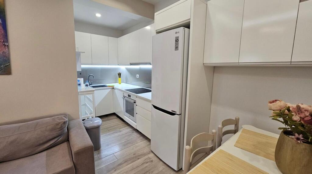 Apartment 2+1+2 for rent, Dinamo Stadium