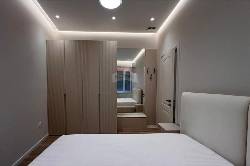 Apartament 1+1 me qira ne Qender