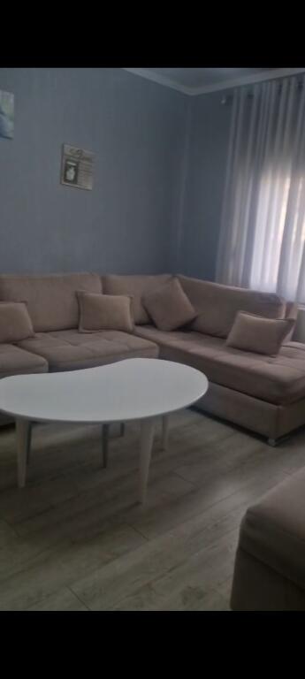 Appartamento 2+1 . Librazhd