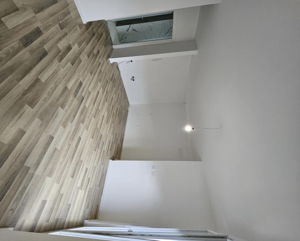 🔥Shitet garsoniere 5 minuta larg nga qendra 95,000 euro