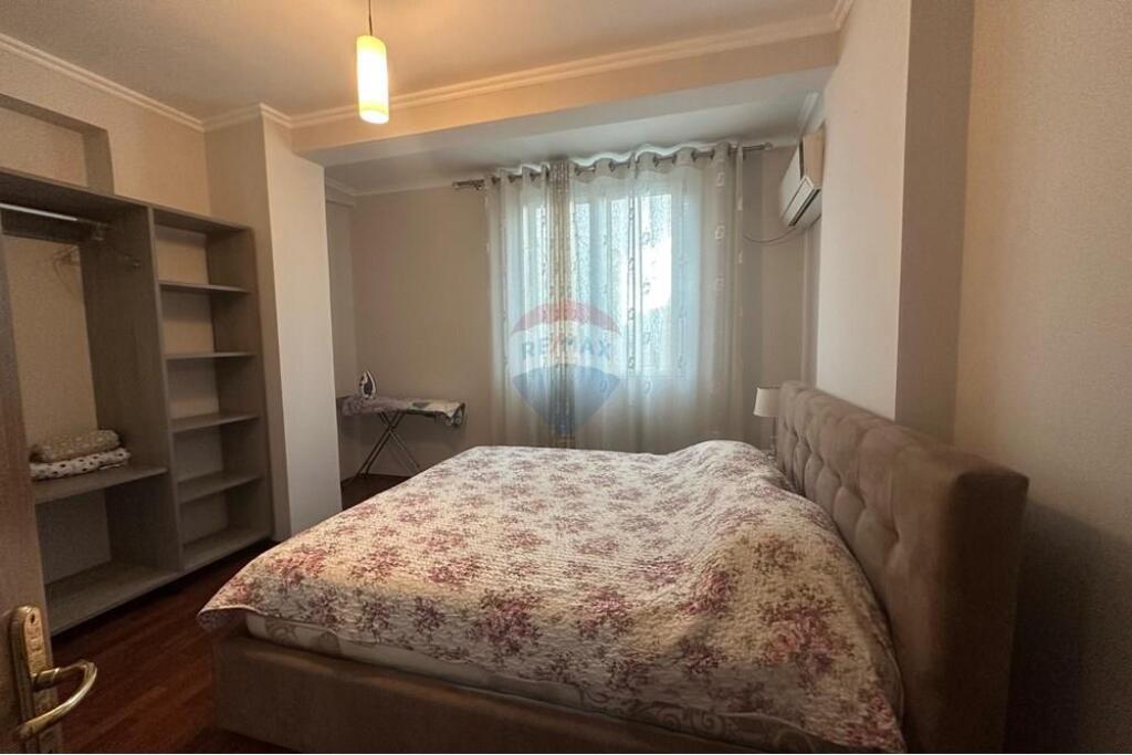 Shitet apartament 3+1+2 te Myslym Shyri