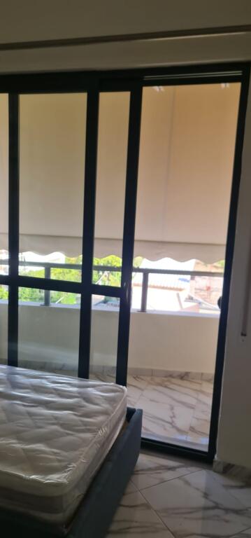 🏡 Jepet me qira apartament 2+1 pranë Casa Italia!
