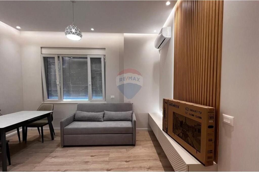 Apartament 1+1 me qira ne Qender