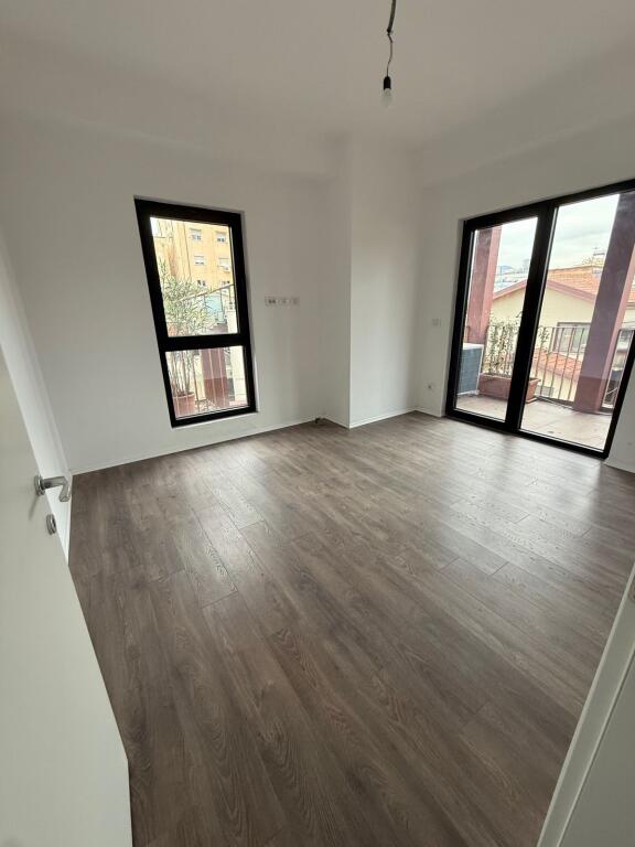 OFFICE FOR RENT 2+1 KAVAJES STREET 1100 EURO