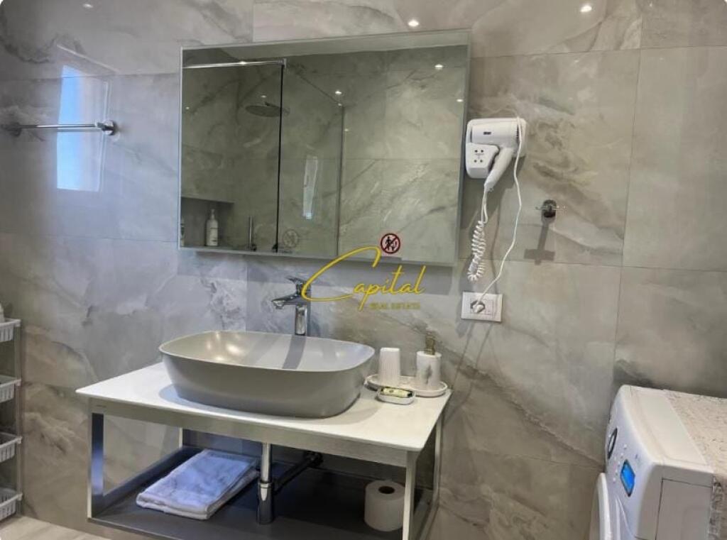 APARTAMENT ME QERA 1+1 QENDER 970 EURO