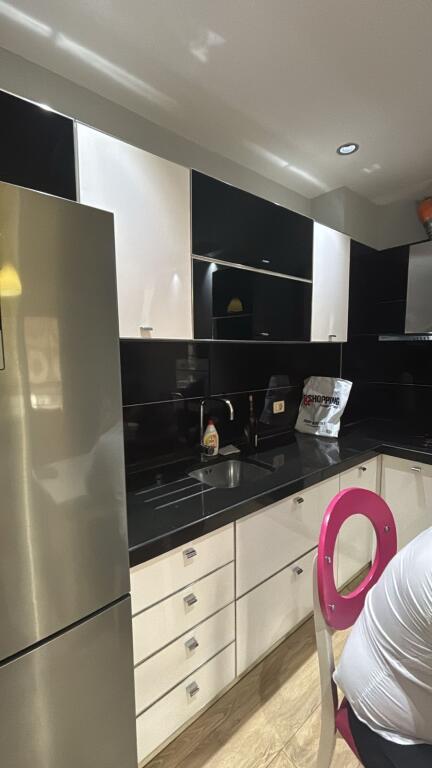 Apartament me qera 1+1 ne astir