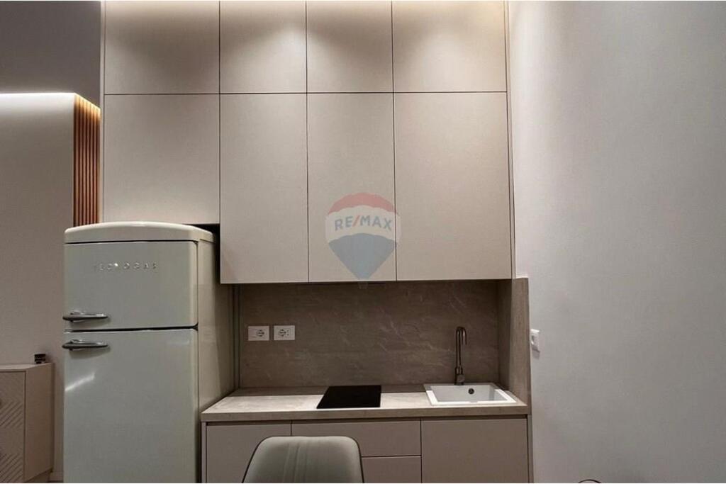Apartament 1+1 me qira ne Qender