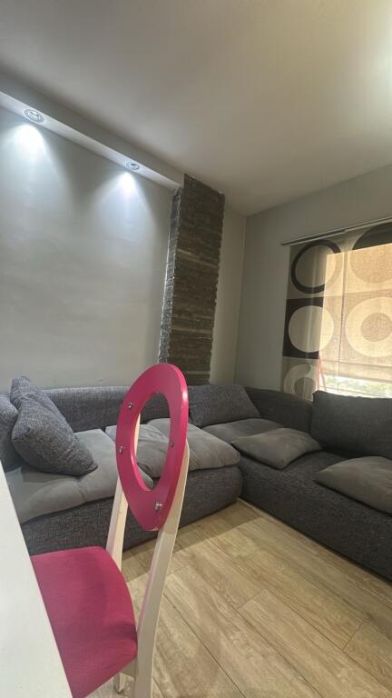 Apartament me qera 1+1 ne astir
