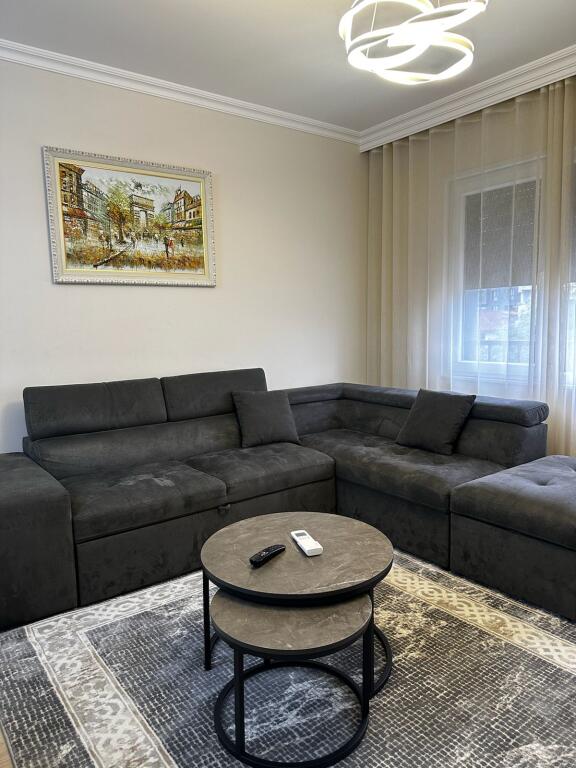 For rent 2+1 apartment at Pazari i Zi, one of the most 