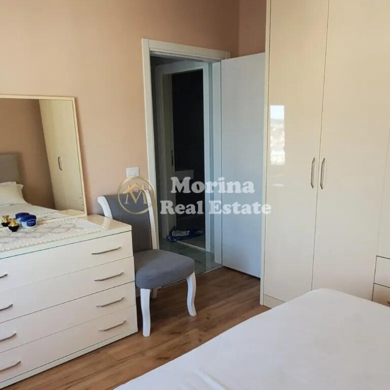 Rent, Apartment 2+1, Paris Commune, 650 euros/month