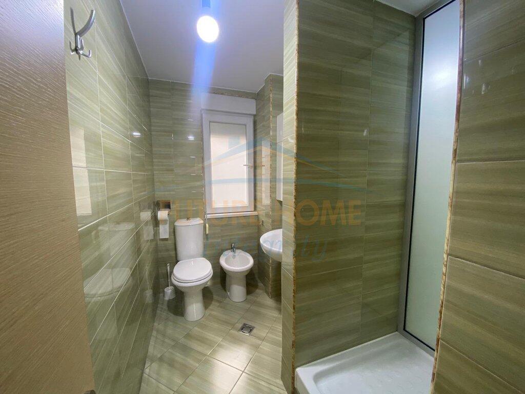 Qera, Apartament 2+1+2, Kompleksi Kontakt, 21 Dhjetori, Tiranë.