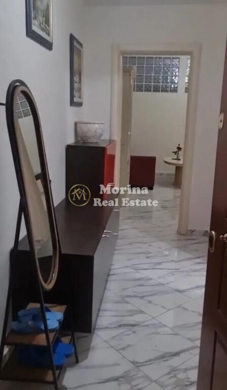Qera, Apartament 2+1, prane Casa Italia, 400 euro/muaj