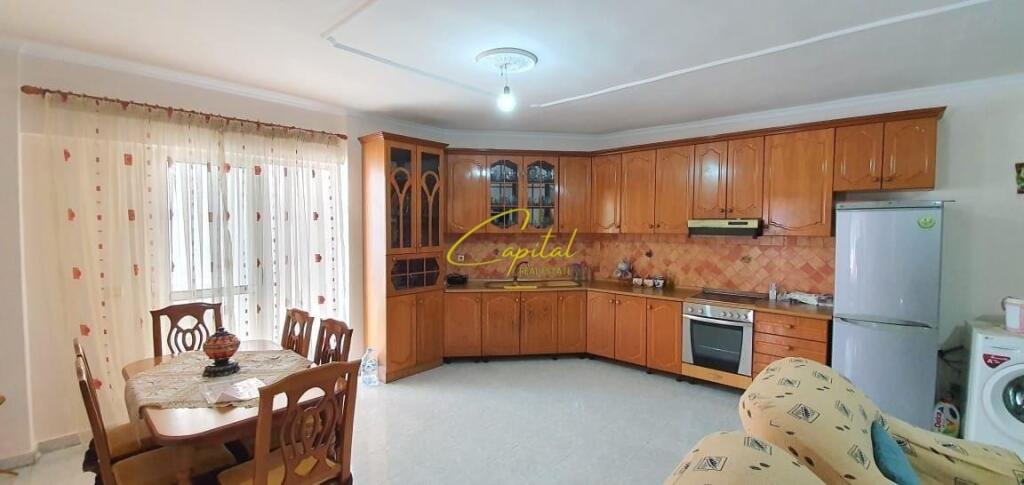 SHITET APARTAMENT 2+1 LAPRAKE 16.000.000 LEKE