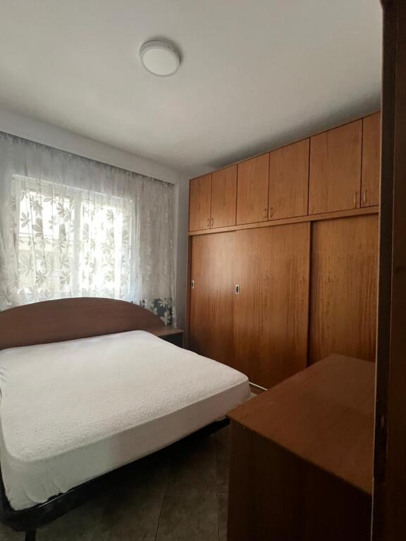 3+1 Apartment for Rent in the Municipality of Paris, Tirana - 650€ | 100 m²