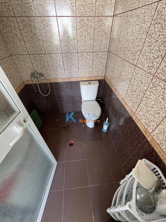 Appartamento 2+1+2 in VENDITA ad Astir, dietro il bar Bohem