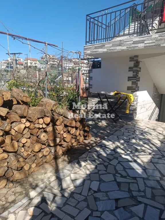 Shitet: Vile private 3 kateshe, Shkoze, 170000 euro