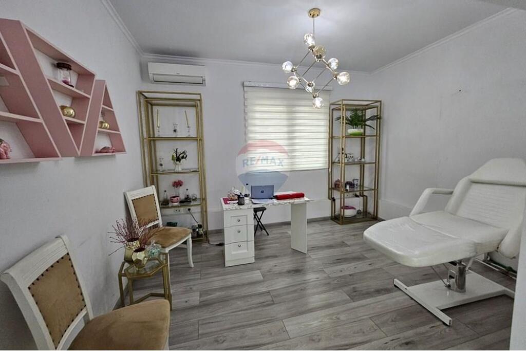 Office for rent in Myslym Shyr !