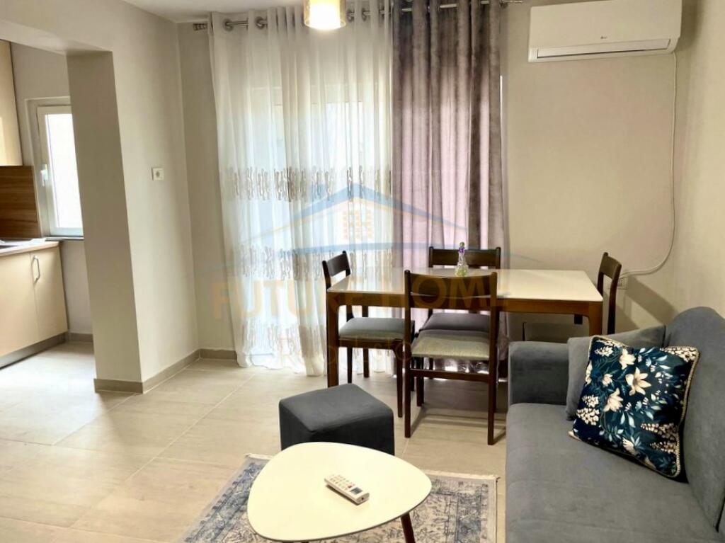 Affitto, Appartamento 3+1, Via Fortuzi, Tirana