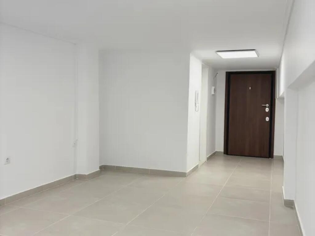 Zyre Me Qera 1+1 Tek Mine Peza (ID BZ2701) Tirane