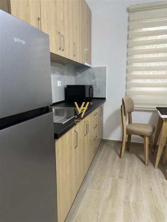 JEPET APARTAMENT 1+1+VERANDE ME QERA TE ISH TREGU ELEKTRIK 52.000 LEKE