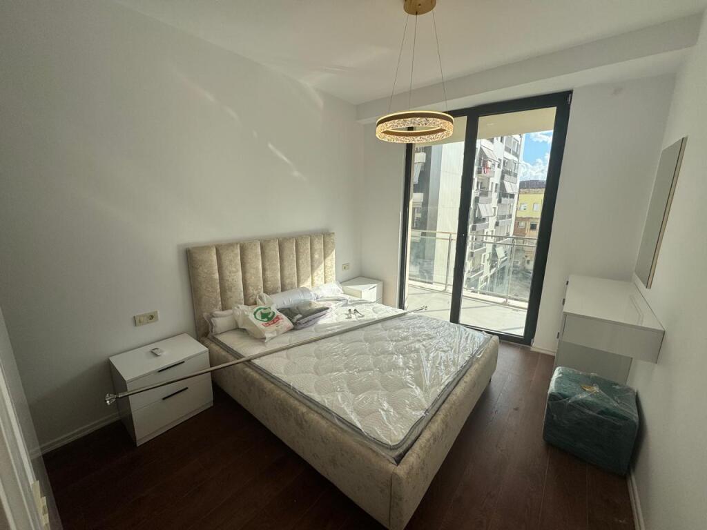 Apartament 1+1 me qira tek Mine Peza!
