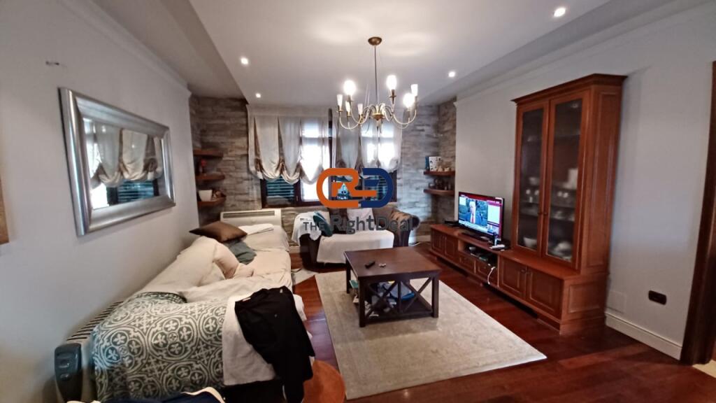 Ne Ali Dem, Shitet Apartament 2+1+2, Me Verande Te Bollshme Dhe Planimetri Te Rregullt!!