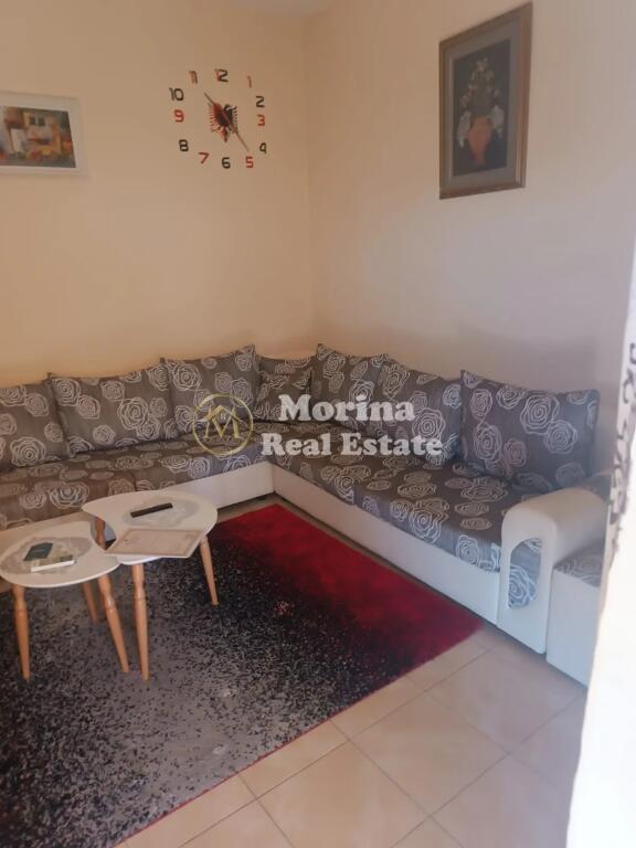 Shitet: Vile private 3 kateshe, Shkoze, 170000 euro