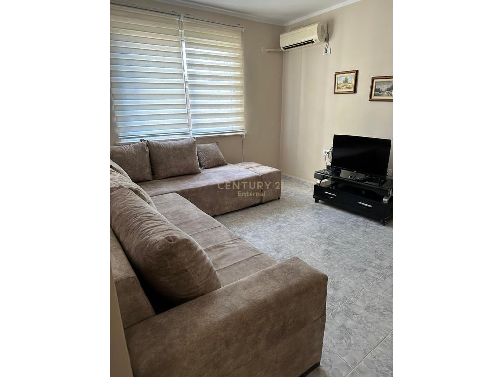 Apartament 1+1 per qira, Rruga e Kavajes
