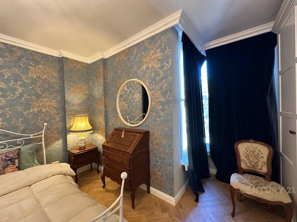 SHITET!! Apartament 2+1+2 tek Stadiumi Air Albania!