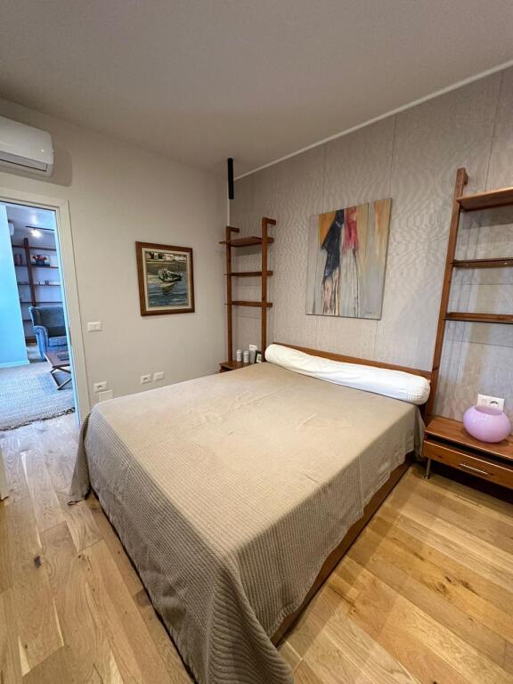 Jepet Me Qera Apartament 1+1+1 Post Parkimi + 1 Ballkon