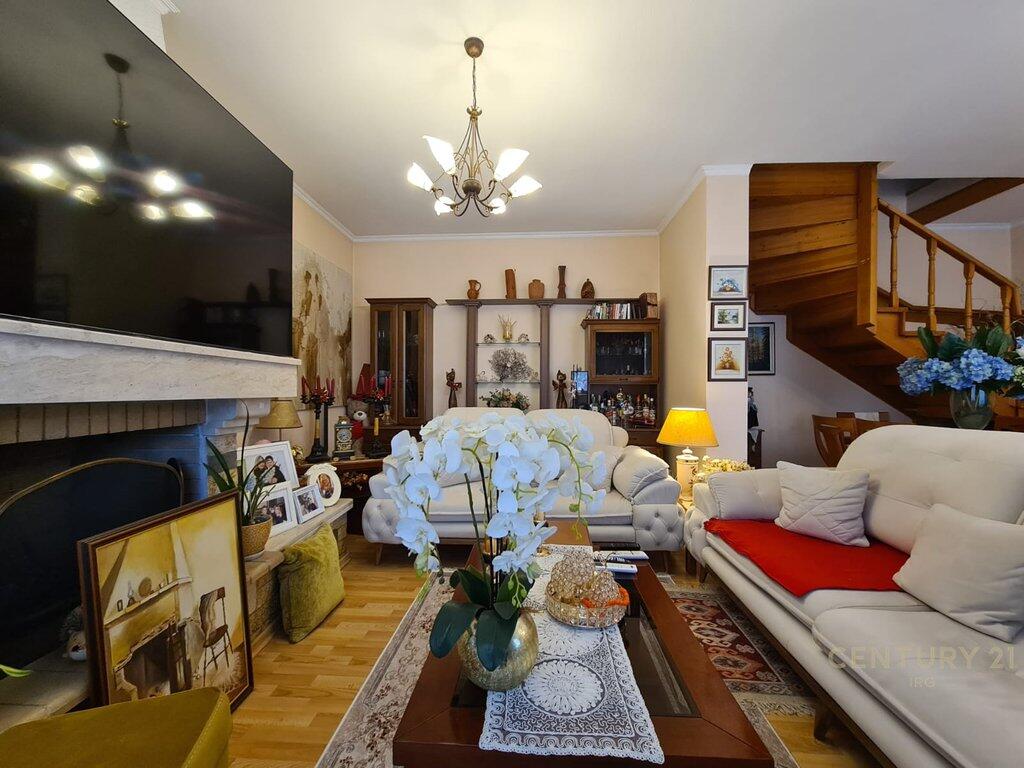 VILLE IN AFFITTO VICINO A SELVISE! 2.500 € /Mese