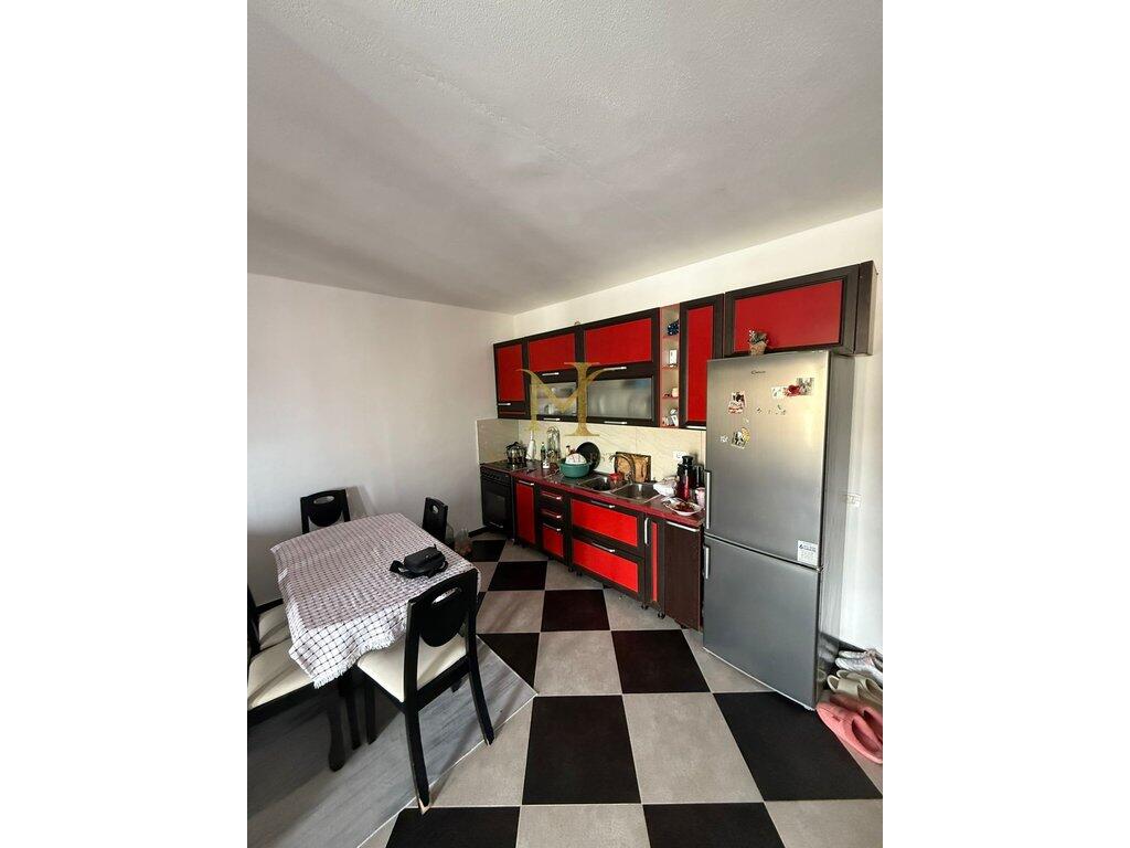 IN VENDITA APPARTAMENTO 2+1+ VERANDA, SUPERFICIE 149 M2, PRESSO IL COMPLESSO EKA SULLA SPIAGGIA DI DURRES !!