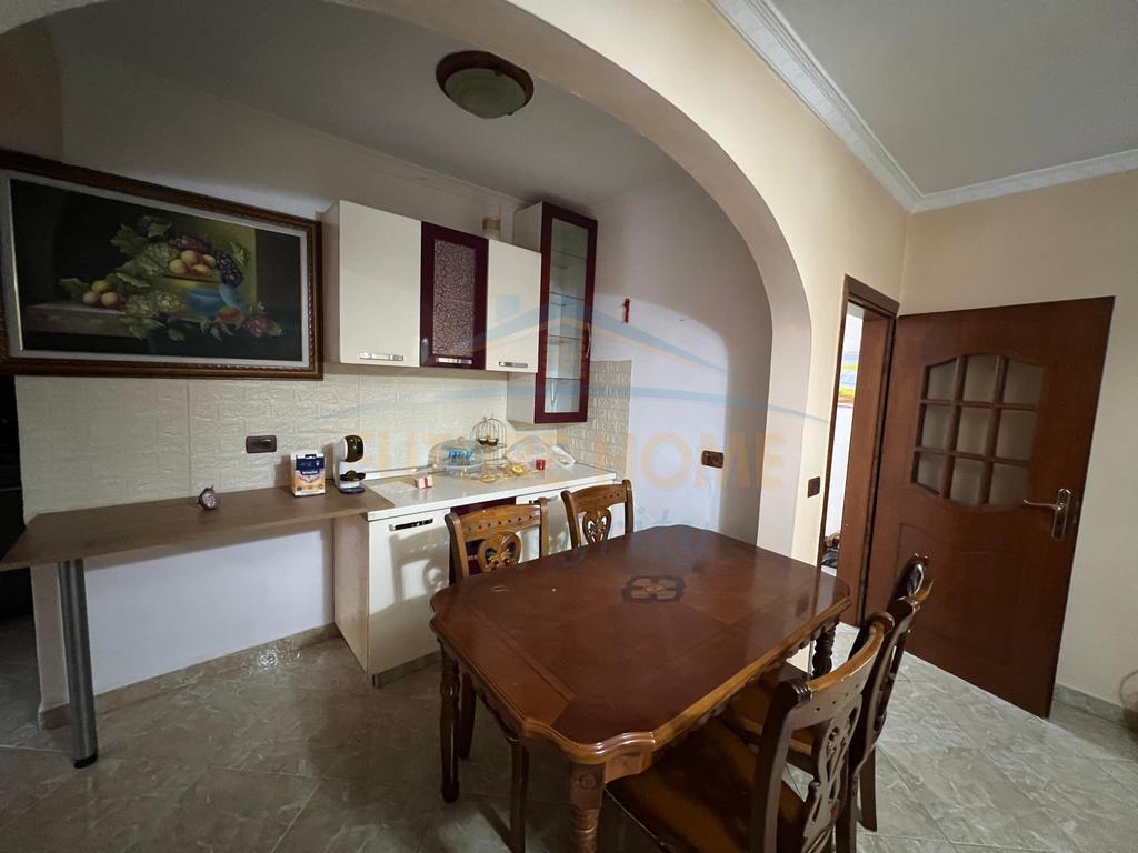 Qera, Apartament 2+1, Laprakë, Tiranë.