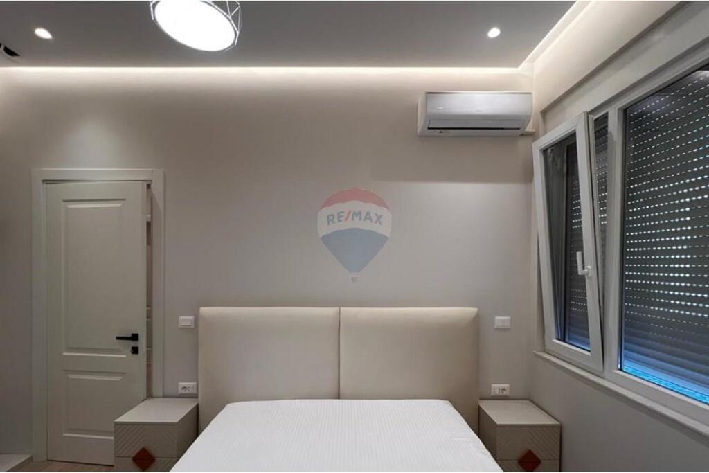 Apartament 1+1 me qira ne Qender