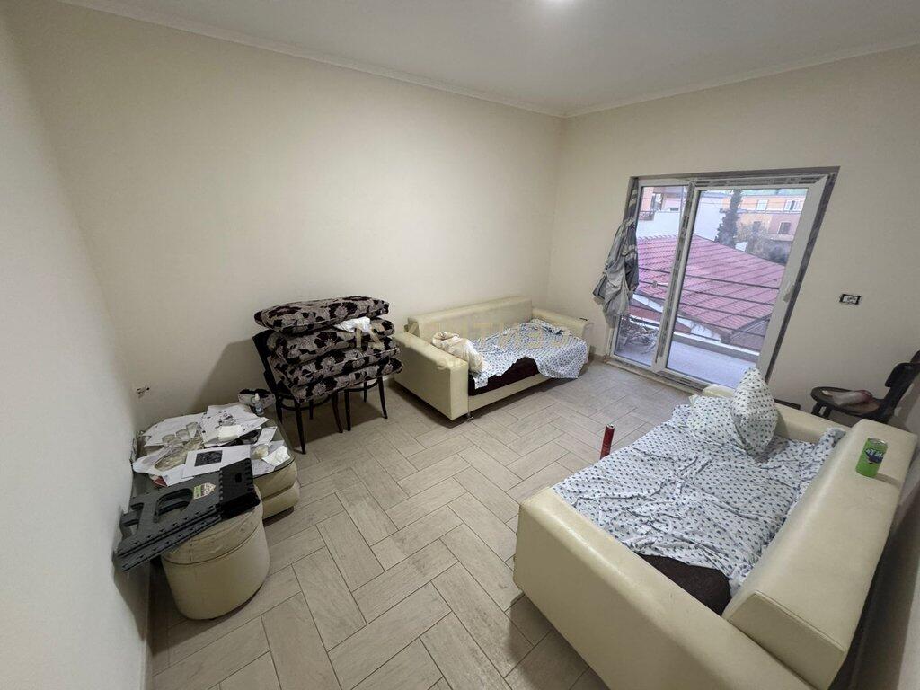 Qira, Apartament 2+1, Bllok