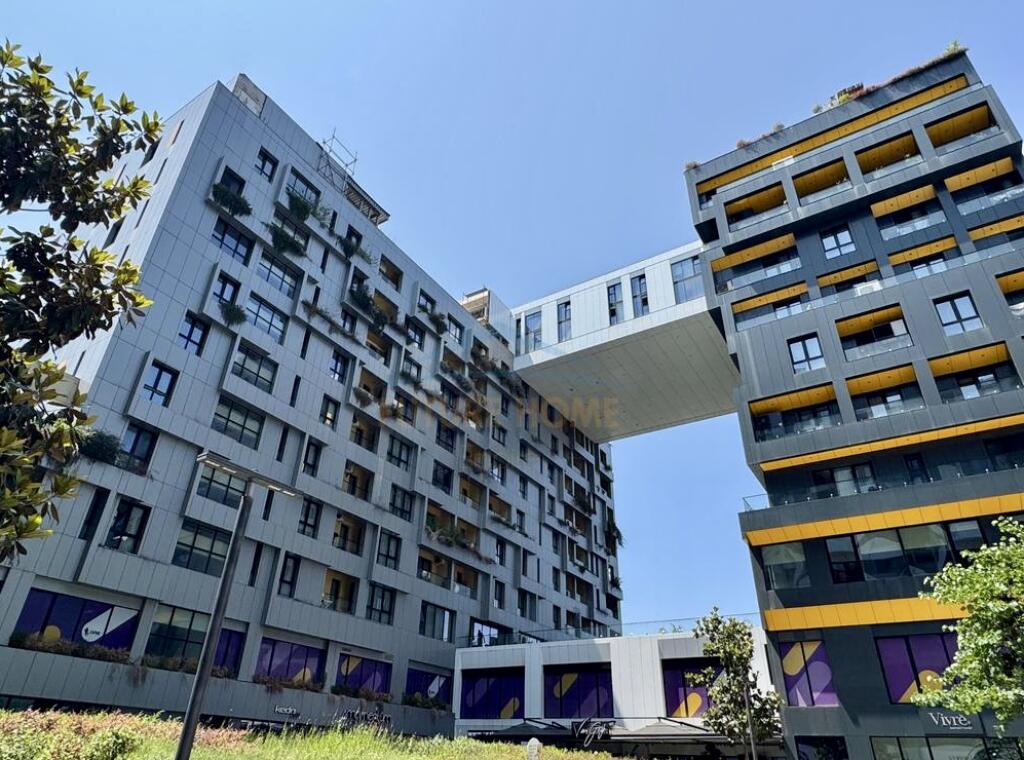 Shitet, Apartament 2+1+2, Square 21, Rruga e Kavajes, Tiranë
