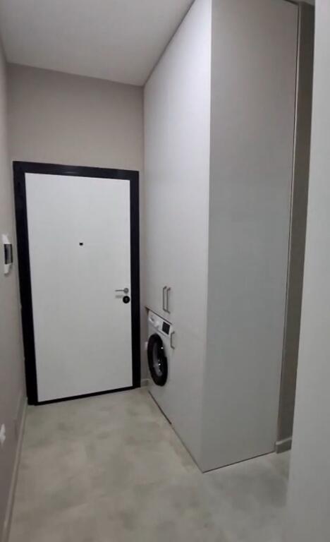 Apartament 1+1 er qera tek fabrika e miellit.