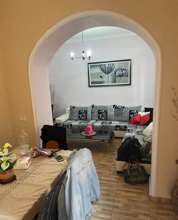 Jepet Me Qera Apartament 1+1+1 Ballkon