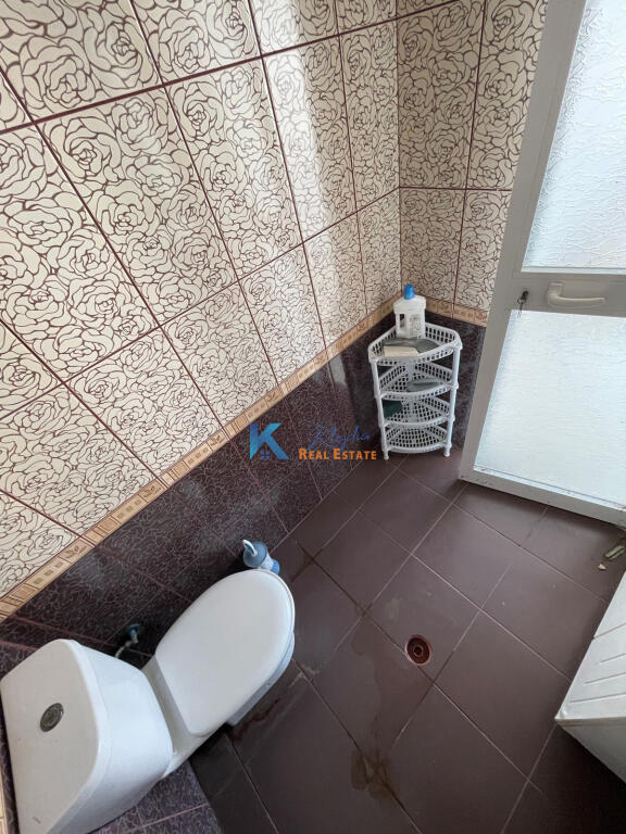 Appartamento 2+1+2 in VENDITA ad Astir, dietro il bar Bohem