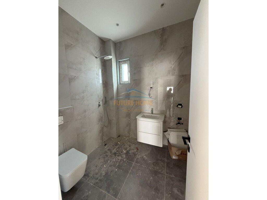 Shitet, Apartament 1+1, Ali Dem, Tiranë.