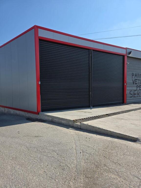 Warehouse or Store for Rent near Top Chanel.