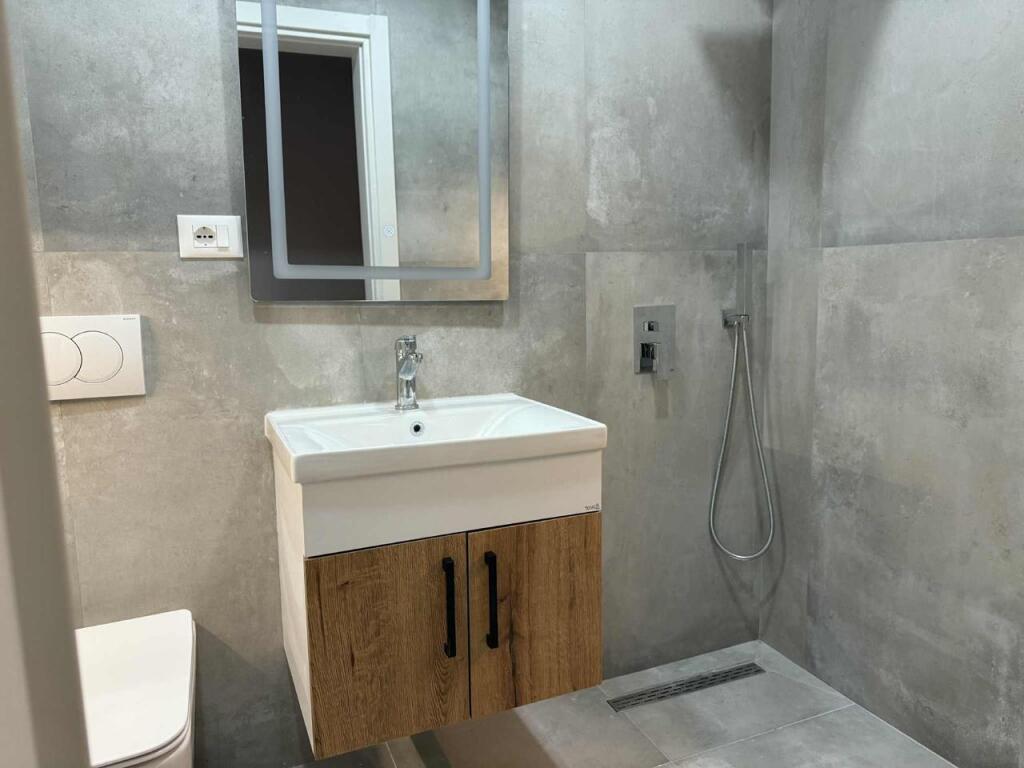 Shitet apartament 1+1 ne Don Bosko