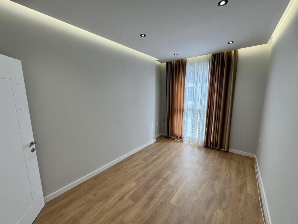 📣 QERA Apartament 3+1 Me 2 Tualete, Ballkon Dhe Parking 📍 Univers City, pranë QTU ✨