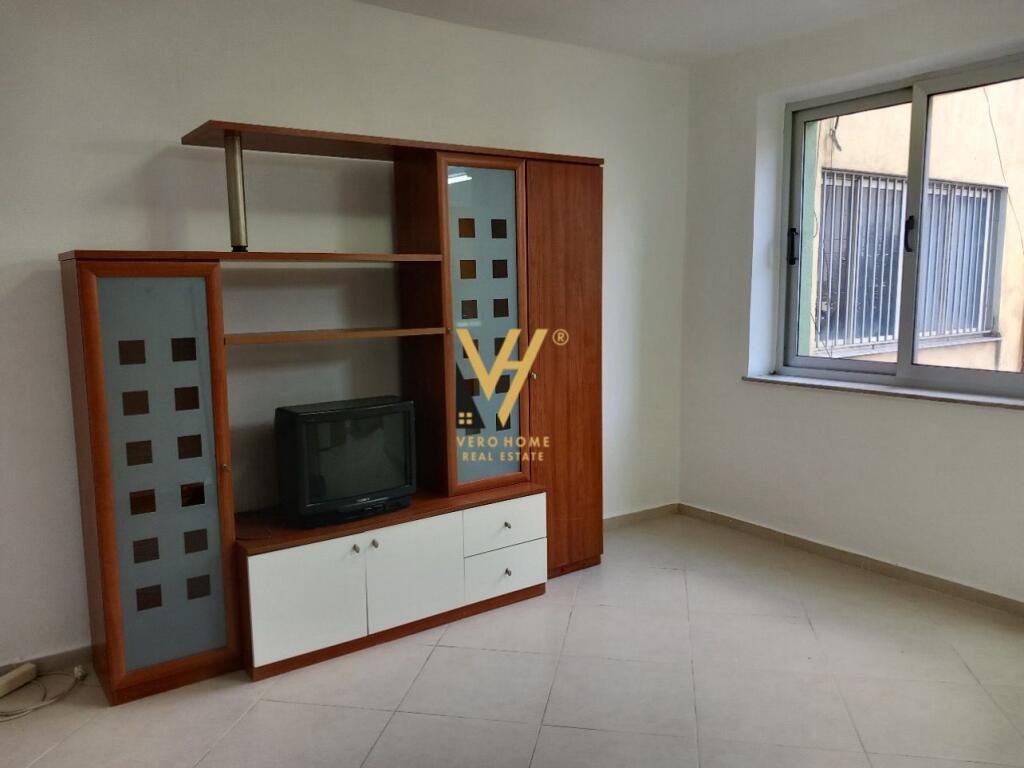 APPARTAMENTO 2+1 IN AFFITTO IN VIA QEMAL STAFA 60.000 LEKE