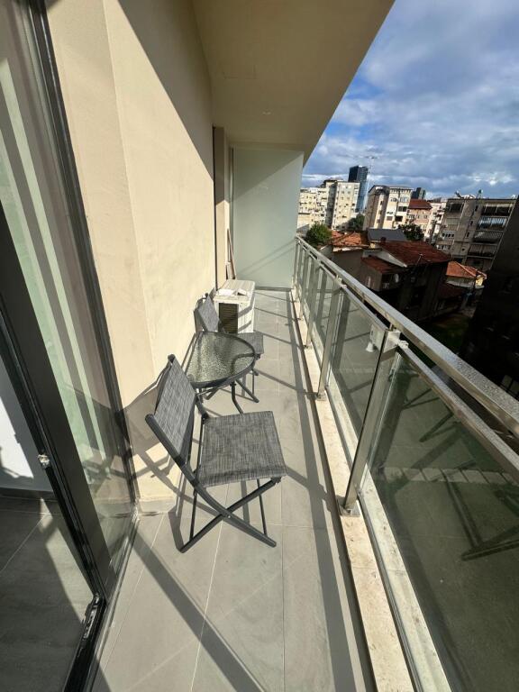 Apartament 1+1 me qira tek Mine Peza!
